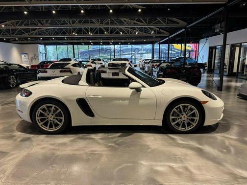 2019 Porsche 718 Boxster Roadster/HtdSeats/HtdSteerWheel/AppleCarplay/LaneChangeAssist
