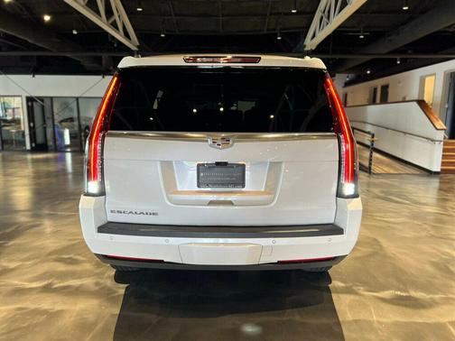 2020 Cadillac Escalade Platinum