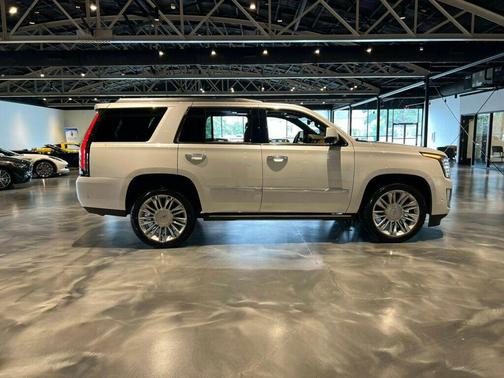 2020 Cadillac Escalade Platinum