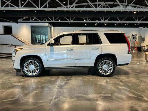 2020 Cadillac Escalade Platinum