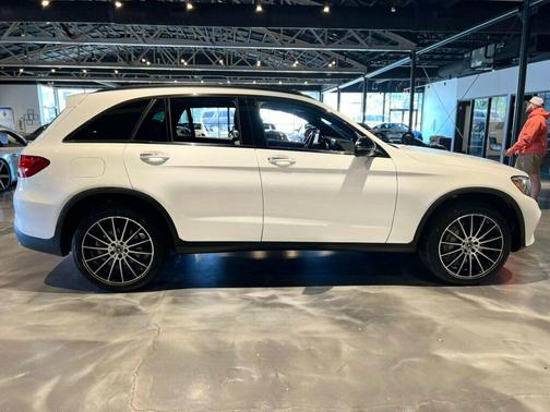 2017 Mercedes-Benz GLC 300 4MATIC
