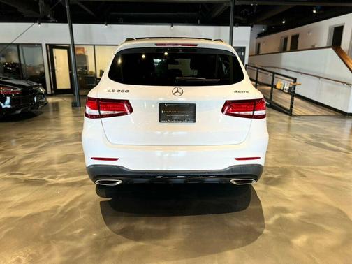 2017 Mercedes-Benz GLC 300 4MATIC