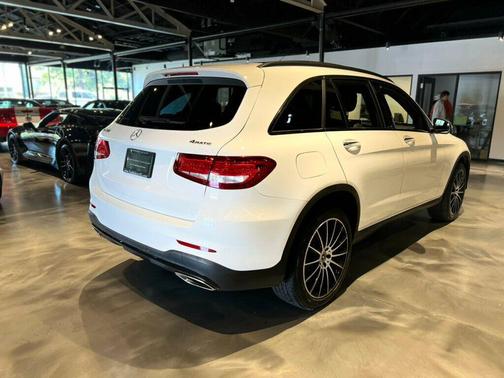 2017 Mercedes-Benz GLC 300 4MATIC