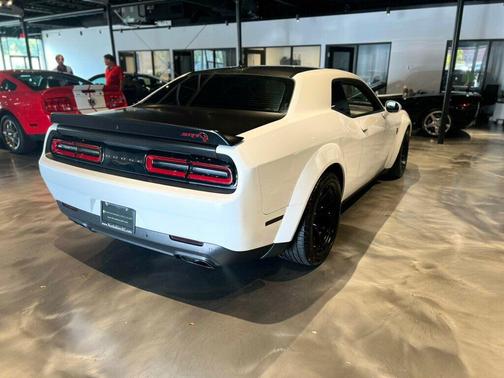 2022 Dodge Challenger SRT Hellcat
