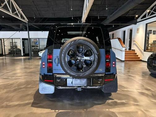 Tasman Blue Metallic 2023 Land Rover Defender 110 X-Dynamic SE