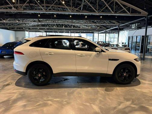 2019 Jaguar F-PACE AWD/Premium/ColdClimatePkg/NAV/MeridianSound/HtdSeats/PanoRoof