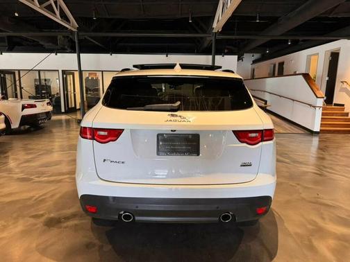 2019 Jaguar F-PACE AWD/Premium/ColdClimatePkg/NAV/MeridianSound/HtdSeats/PanoRoof
