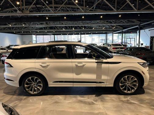 2022 Lincoln Aviator Black Label Grand Touring AWD