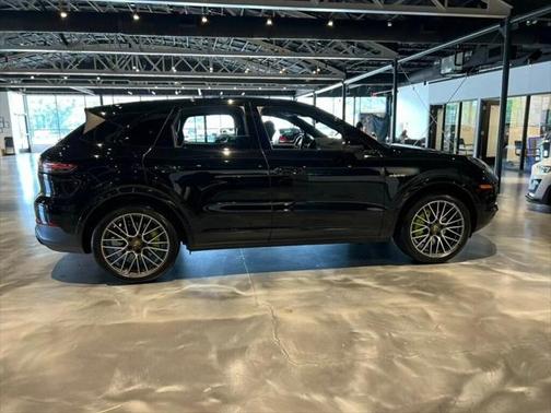 2021 Porsche Cayenne E-Hybrid S
