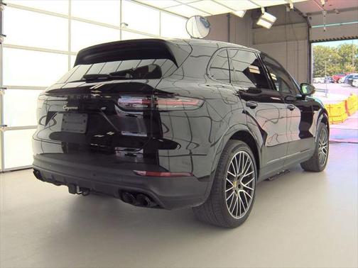 2021 Porsche Cayenne E-Hybrid S