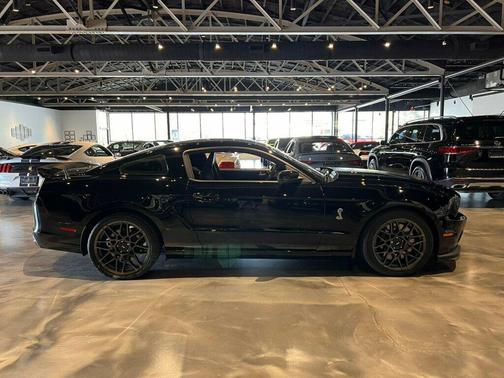 2013 Ford Shelby GT500 Base