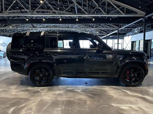 Santorini Black Metallic 2024 Land Rover Defender 130 P400 X