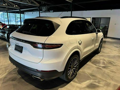 2022 Porsche Cayenne AWD/PremiumPkg/PanoRoof/ClubLeatherSeatPkg/SoftCloseDoors/NAV