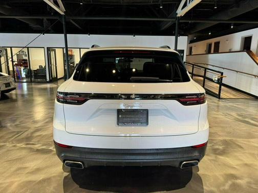 2022 Porsche Cayenne AWD/PremiumPkg/PanoRoof/ClubLeatherSeatPkg/SoftCloseDoors/NAV