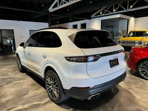 2022 Porsche Cayenne AWD/PremiumPkg/PanoRoof/ClubLeatherSeatPkg/SoftCloseDoors/NAV