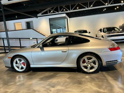 2004 Porsche 911 Carrera