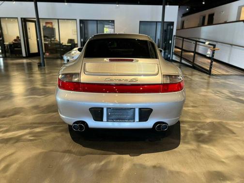 2004 Porsche 911 Carrera
