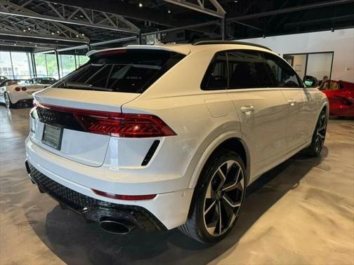 2024 Audi RS Q8 4.0T