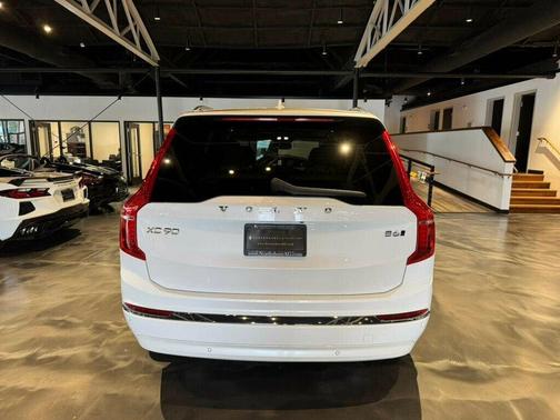 2024 Volvo XC90 B6 Plus Bright Theme 7-Seater