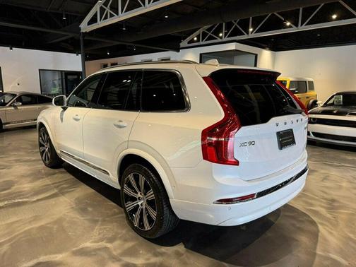 2024 Volvo XC90 B6 Plus Bright Theme 7-Seater
