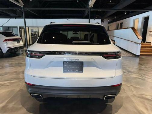 2022 Porsche Cayenne AWD/PremiumPkg/PanoRoof/ClubLeatherSeatPkg/SoftCloseDoors/NAV