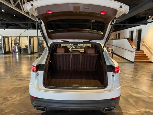 2022 Porsche Cayenne AWD/PremiumPkg/PanoRoof/ClubLeatherSeatPkg/SoftCloseDoors/NAV