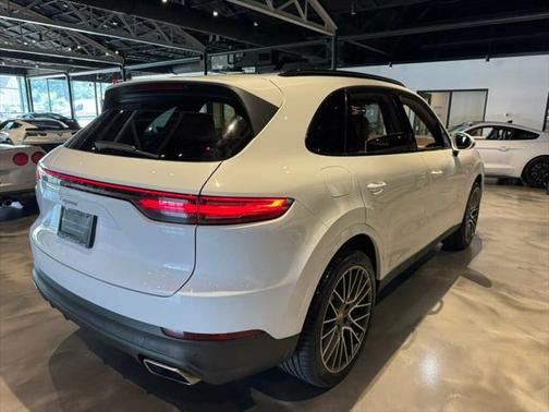 2022 Porsche Cayenne AWD/PremiumPkg/PanoRoof/ClubLeatherSeatPkg/SoftCloseDoors/NAV