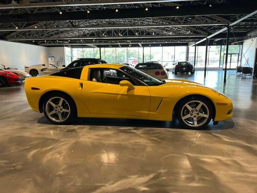 2005 Chevrolet Corvette Base