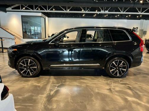 2023 Volvo XC90 B6 Plus 7-Seater