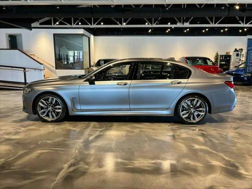 2022 BMW M760 xDrive