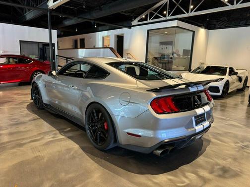 2020 Ford Shelby GT500 Base
