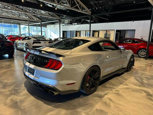2020 Ford Shelby GT500 Base