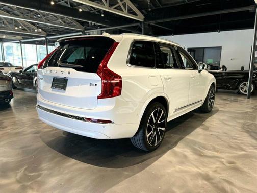 2023 Volvo XC90 B6 Plus 6-Seater