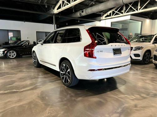 2023 Volvo XC90 B6 Plus 6-Seater