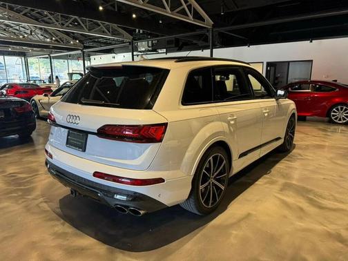 2023 Audi SQ7 4.0T Premium Plus