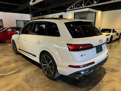 2023 Audi SQ7 4.0T Premium Plus