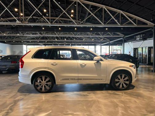2023 Volvo XC90 Recharge Plug-In Hybrid T8 Plus Bright Theme 7-Seater