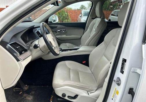 2023 Volvo XC90 Recharge Plug-In Hybrid T8 Plus Bright Theme 7-Seater