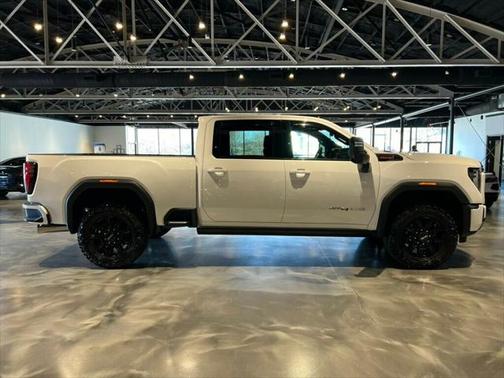 2025 GMC Sierra 2500 AT4