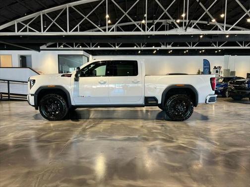 2025 GMC Sierra 2500 AT4