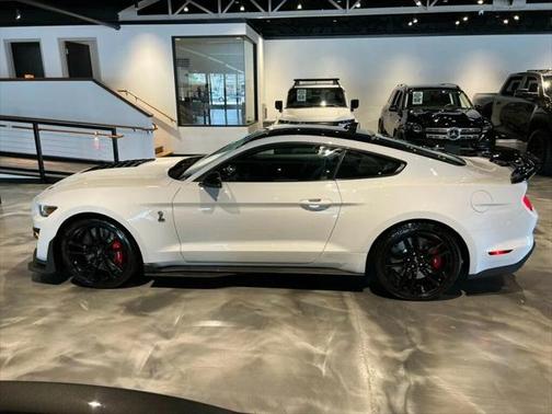 2021 Ford Shelby GT500 Base