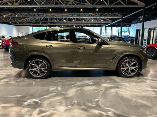 2023 BMW X6 xDrive40i