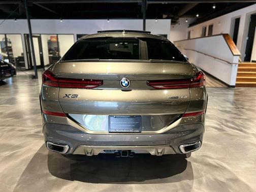 2023 BMW X6 xDrive40i