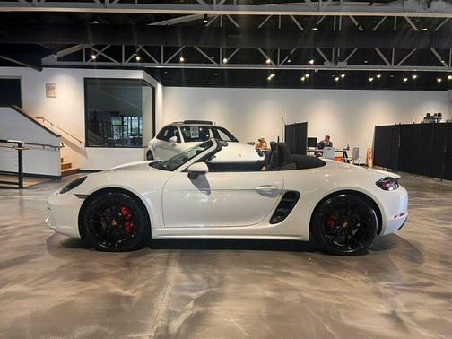 Carrara White Metallic 2019 Porsche 718 Boxster S