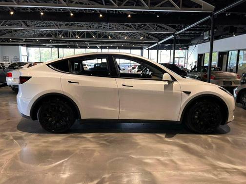 Solid Black 2020 Tesla Model Y LongRange/AWD/FullSelfDriving/HtdSeats/NAV/360Cam/LaneKeepAssist