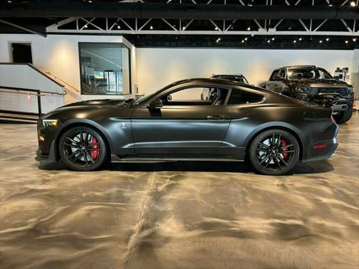 2020 Ford Shelby GT500 Base