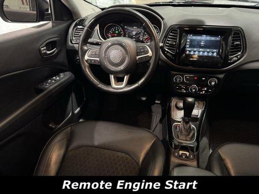 Diamond Black Crystal Pearlcoat 2021 Jeep Compass Latitude