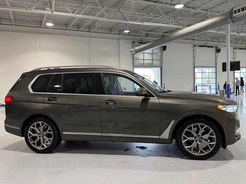 2020 BMW X7 xDrive40i