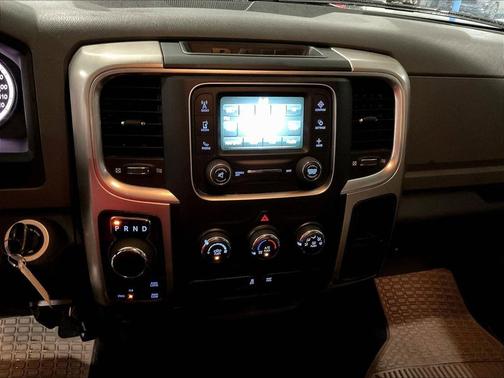 Billet Silver Metallic Clearcoat 2019 RAM 1500 SLT