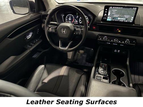 2023 Honda Pilot Touring 8-Passenger